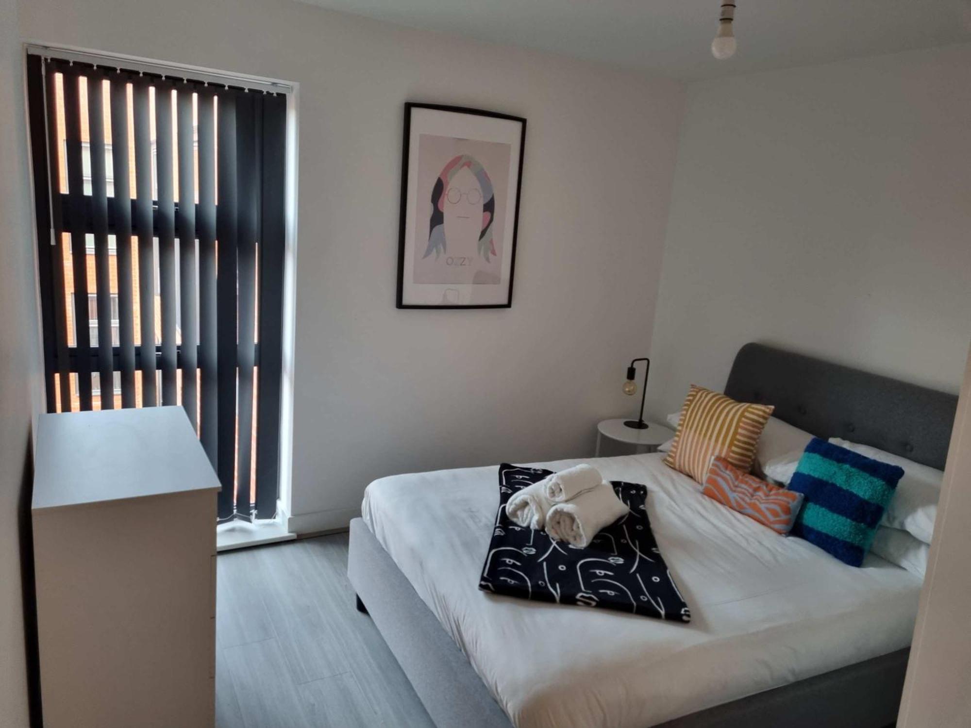 Apartment Luxe Two Bedroom Flat In With Free Wifi Birmingham